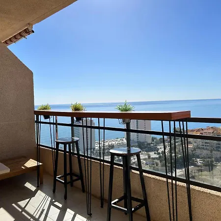 Апартаменты Sea View Close To The Бенальмадена